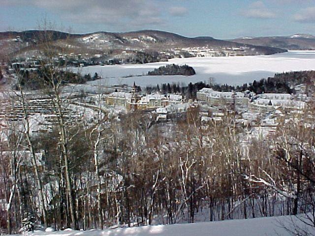 Luxurious Equinoxe Ski-In/Ski-Out Lägenhet Mont-Tremblant Exteriör bild